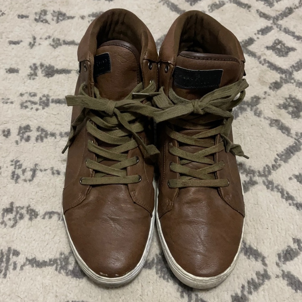 Marc Ecko high top 11